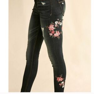 Express Floral Embroidered Distressed Skinny Legging Jeans Size 6